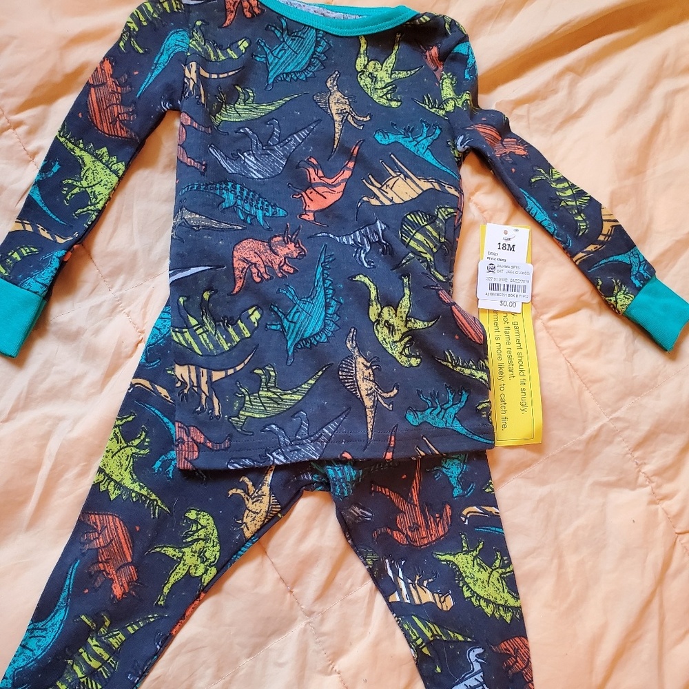 NWT Cat & Jack Dino PJ Set